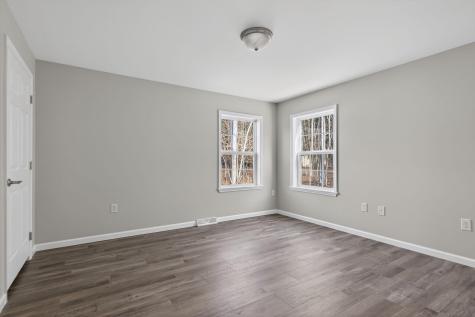 13 Mathew Way Scarborough ME 04074