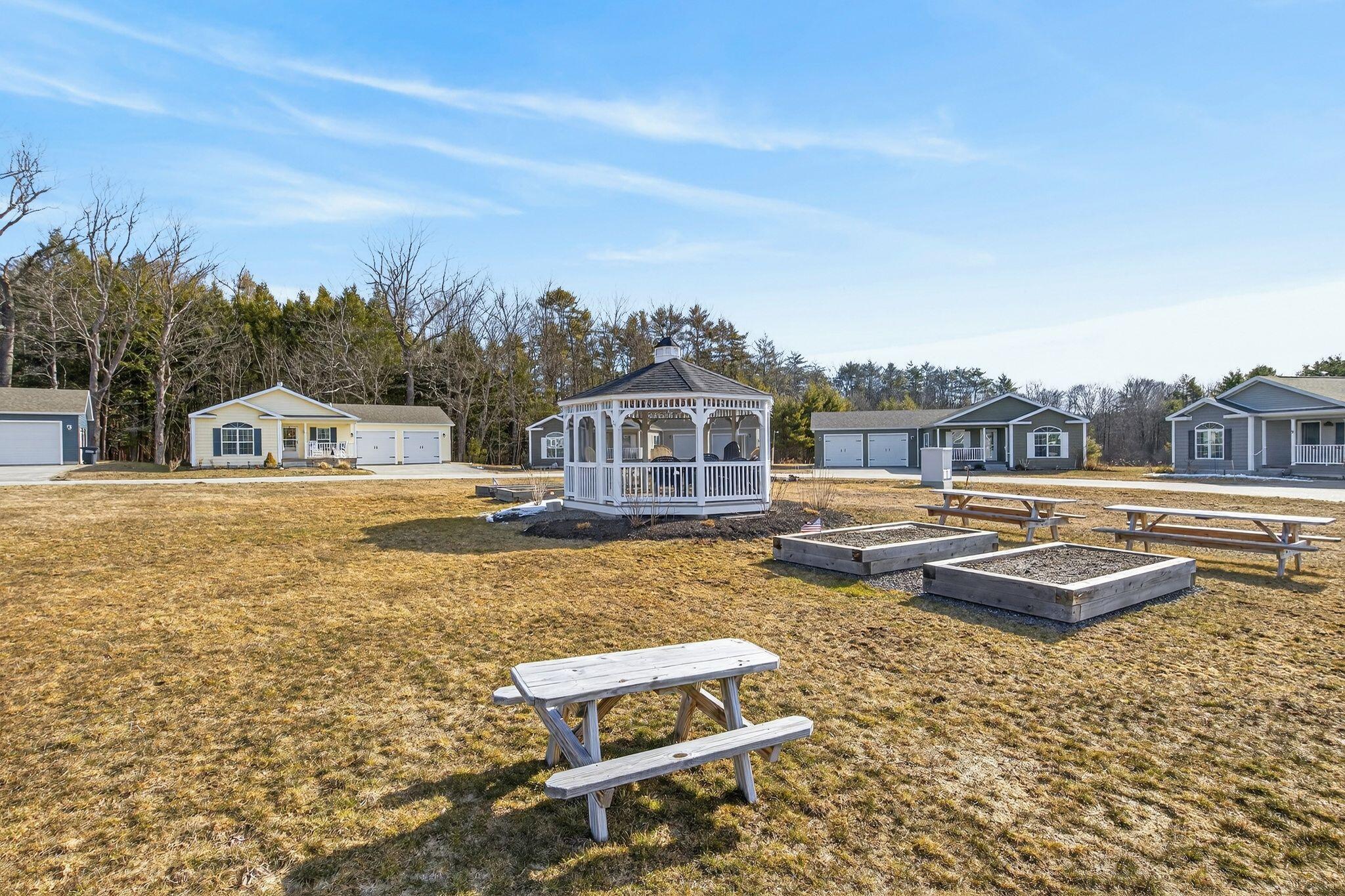 13 Mathew Way Scarborough ME 04074