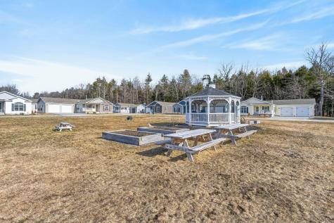 13 Mathew Way Scarborough ME 04074