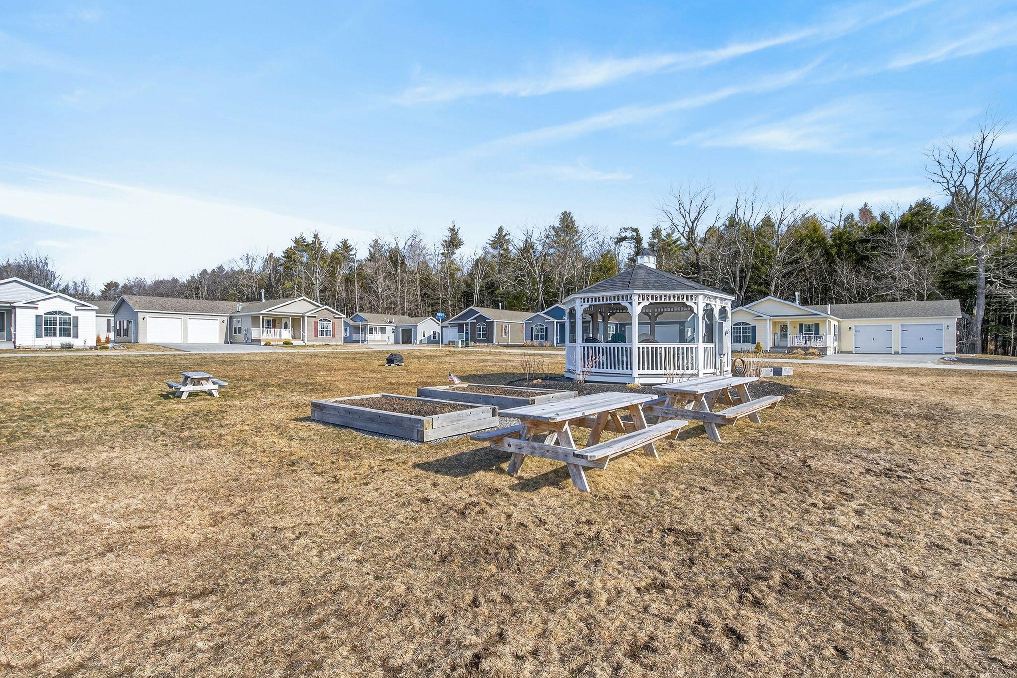 13 Mathew Way Scarborough ME 04074