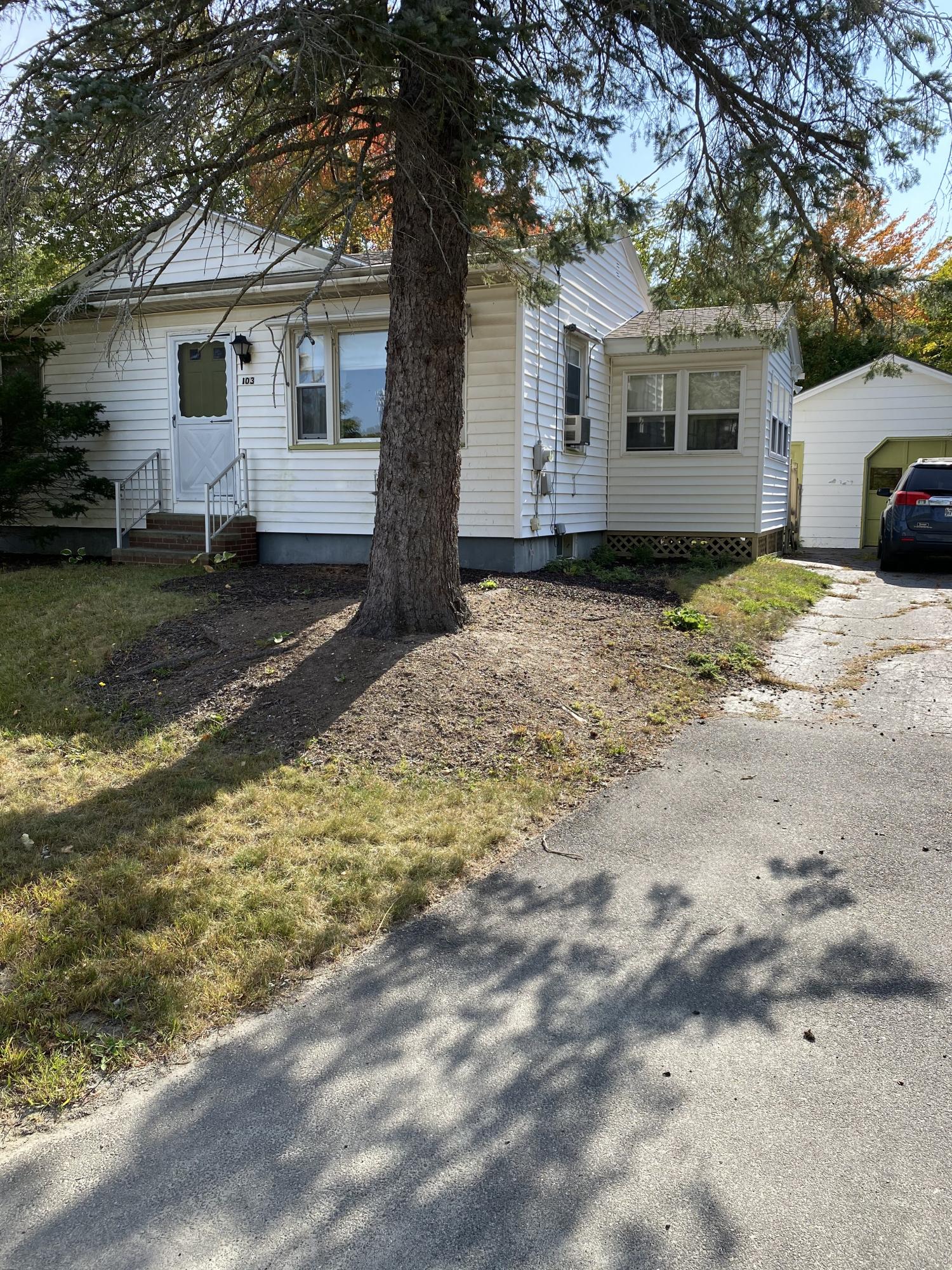 103 Drummond Avenue Waterville ME 04901