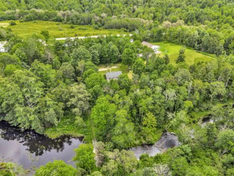 8 Pioneer Road Bowdoinham ME 04008