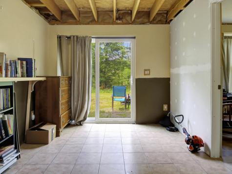 8 Pioneer Road Bowdoinham ME 04008