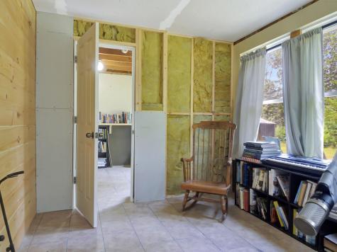 8 Pioneer Road Bowdoinham ME 04008