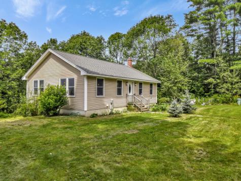 8 Pioneer Road Bowdoinham ME 04008