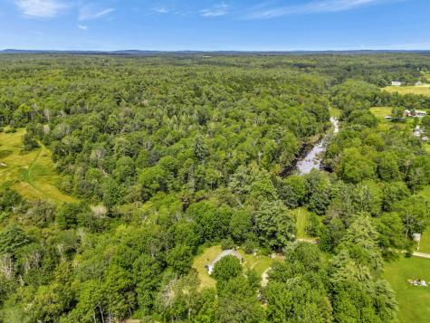 8 Pioneer Road Bowdoinham ME 04008