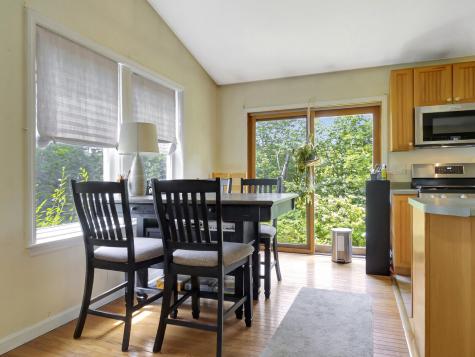 8 Pioneer Road Bowdoinham ME 04008