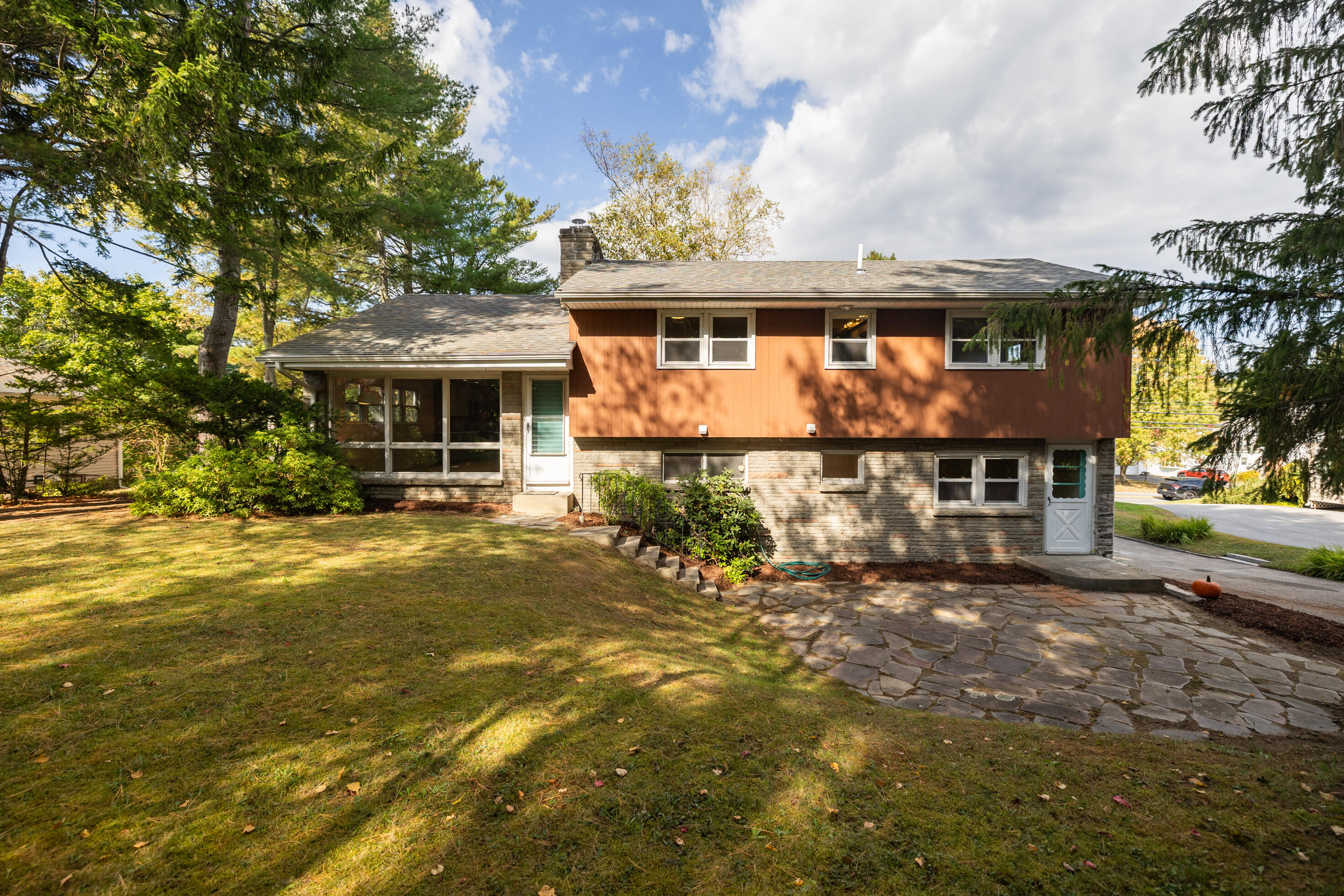 461 College Street Lewiston ME 04240