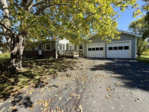 76 Old Lewiston Road Monmouth ME 04265