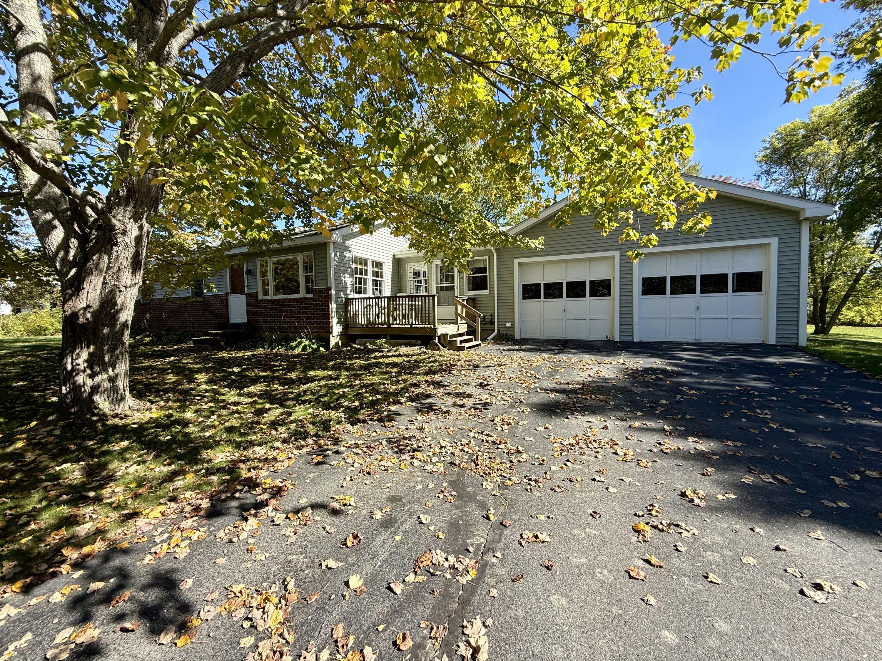 76 Old Lewiston Road Monmouth ME 04265