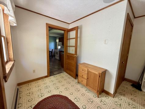 76 Old Lewiston Road Monmouth ME 04265