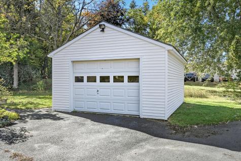 32 School Street Belgrade ME 04917