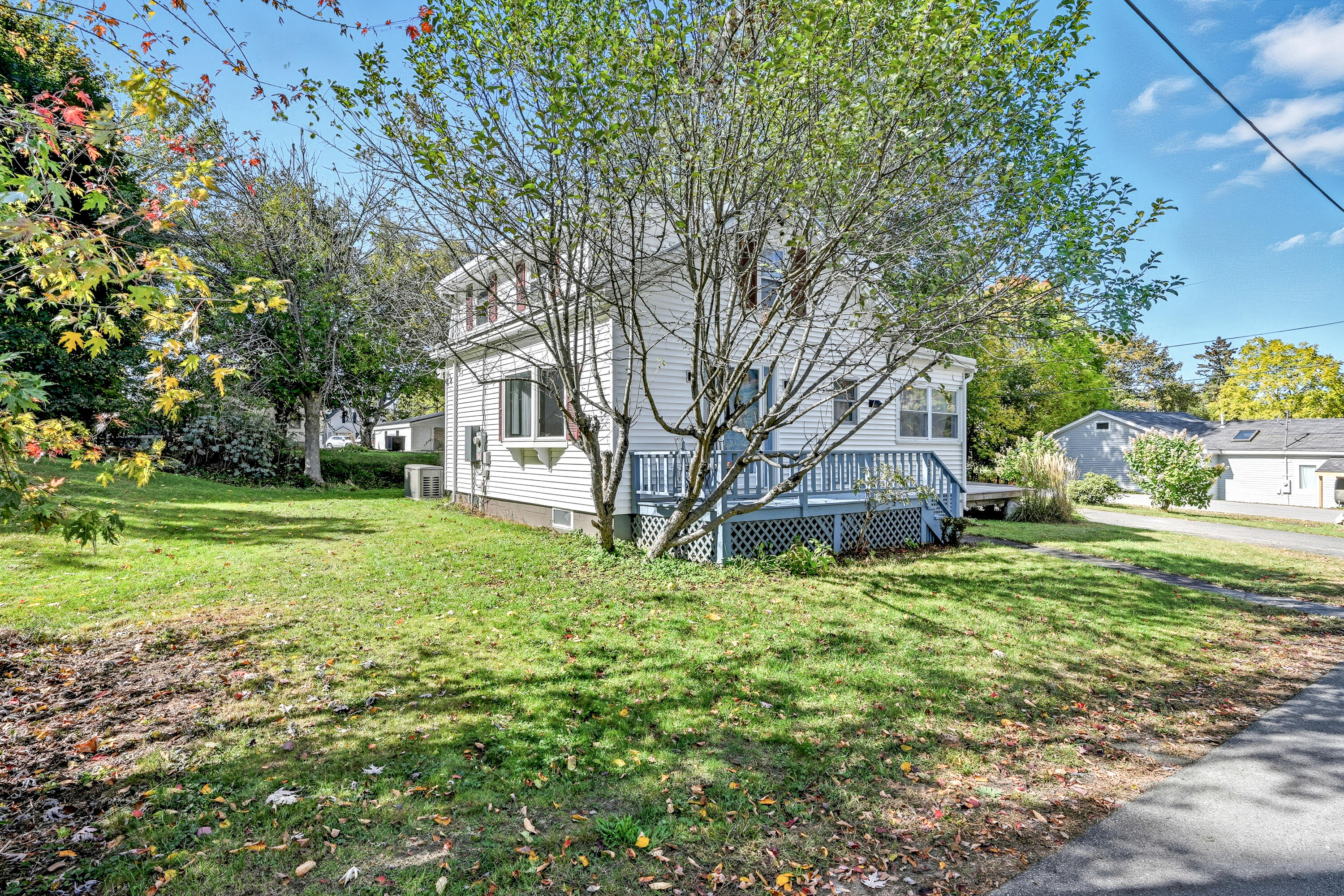 32 School Street Belgrade ME 04917