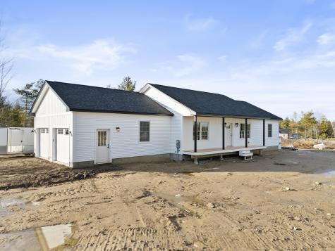 20 Hunters Haven Standish ME 04084