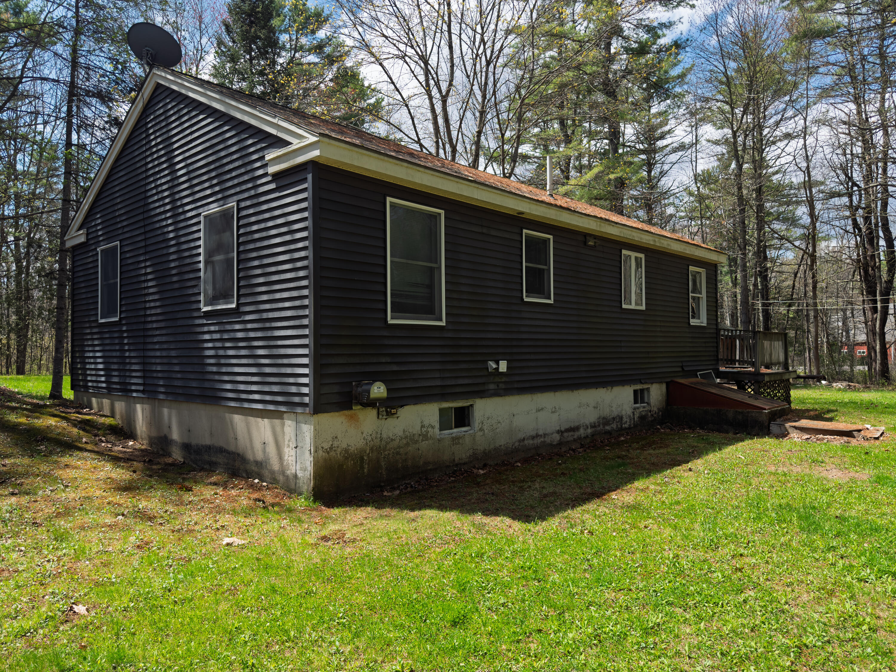 329 Log Cabin Road Arundel ME 04046