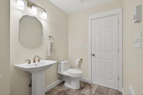 1 Spinnaker Way Kennebunk ME 04043