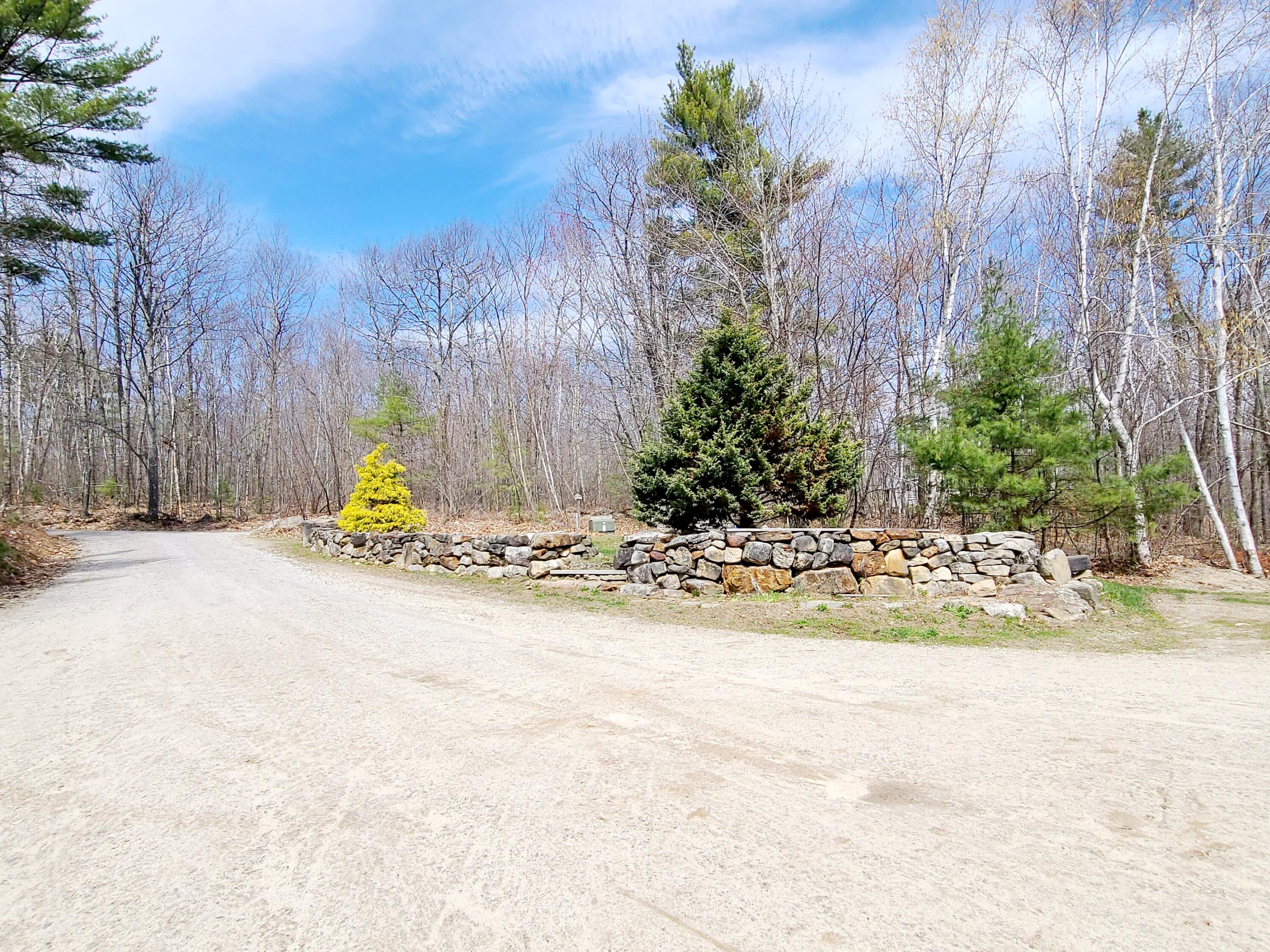 17 Black Cat Road Raymond ME 04071
