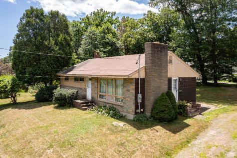 14 Grover Avenue Eliot ME 03903