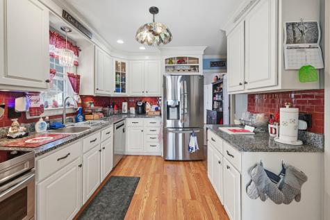 34 Windsor Avenue Augusta ME 04330