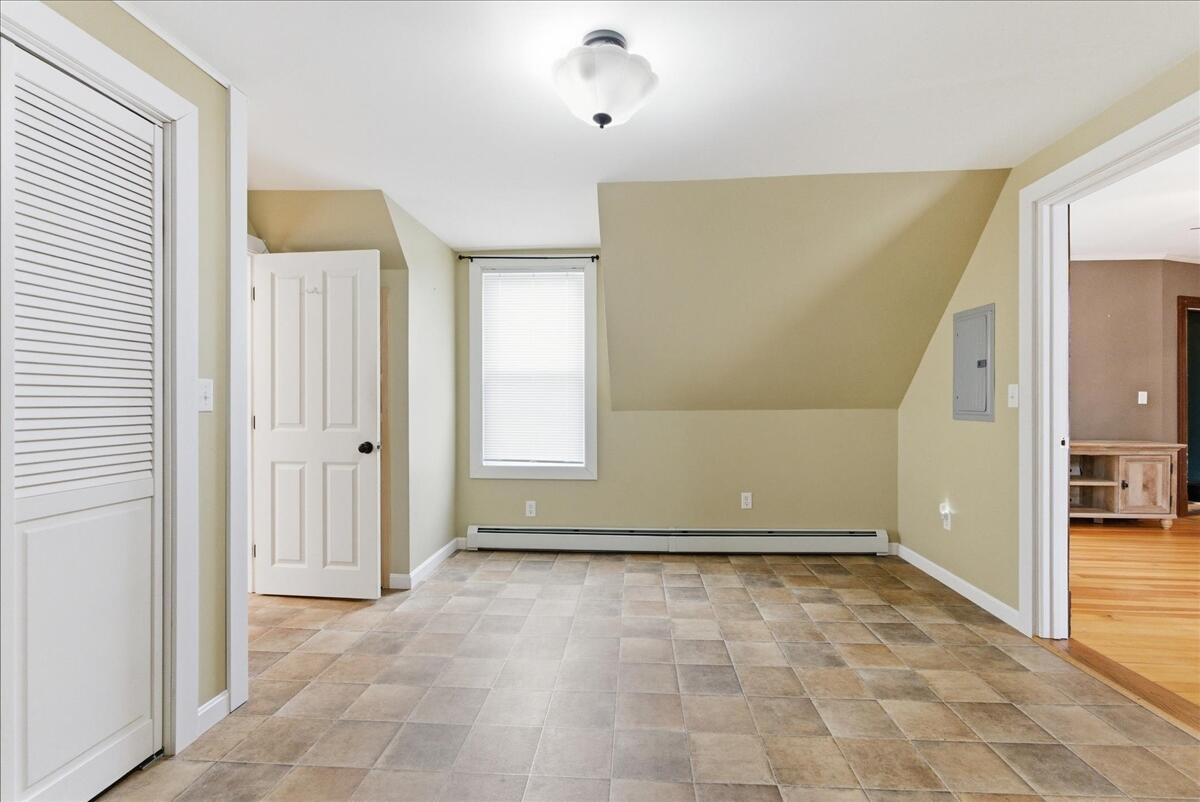 9 Harlow Hill Road Mexico ME 04257