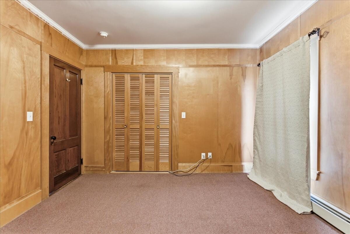 9 Harlow Hill Road Mexico ME 04257