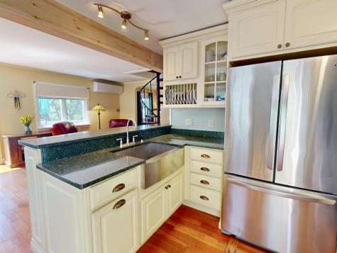 75 York Road Vinalhaven ME 04863