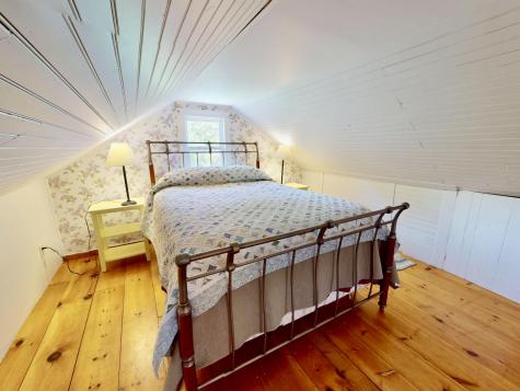 75 York Road Vinalhaven ME 04863