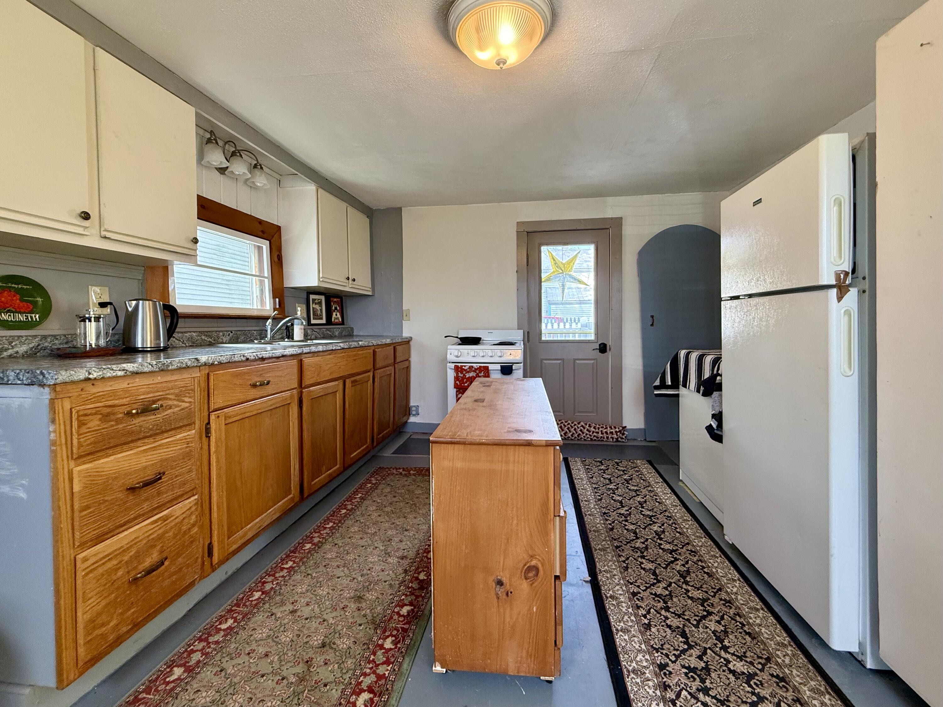 10 Chapel Street Eastport ME 04631