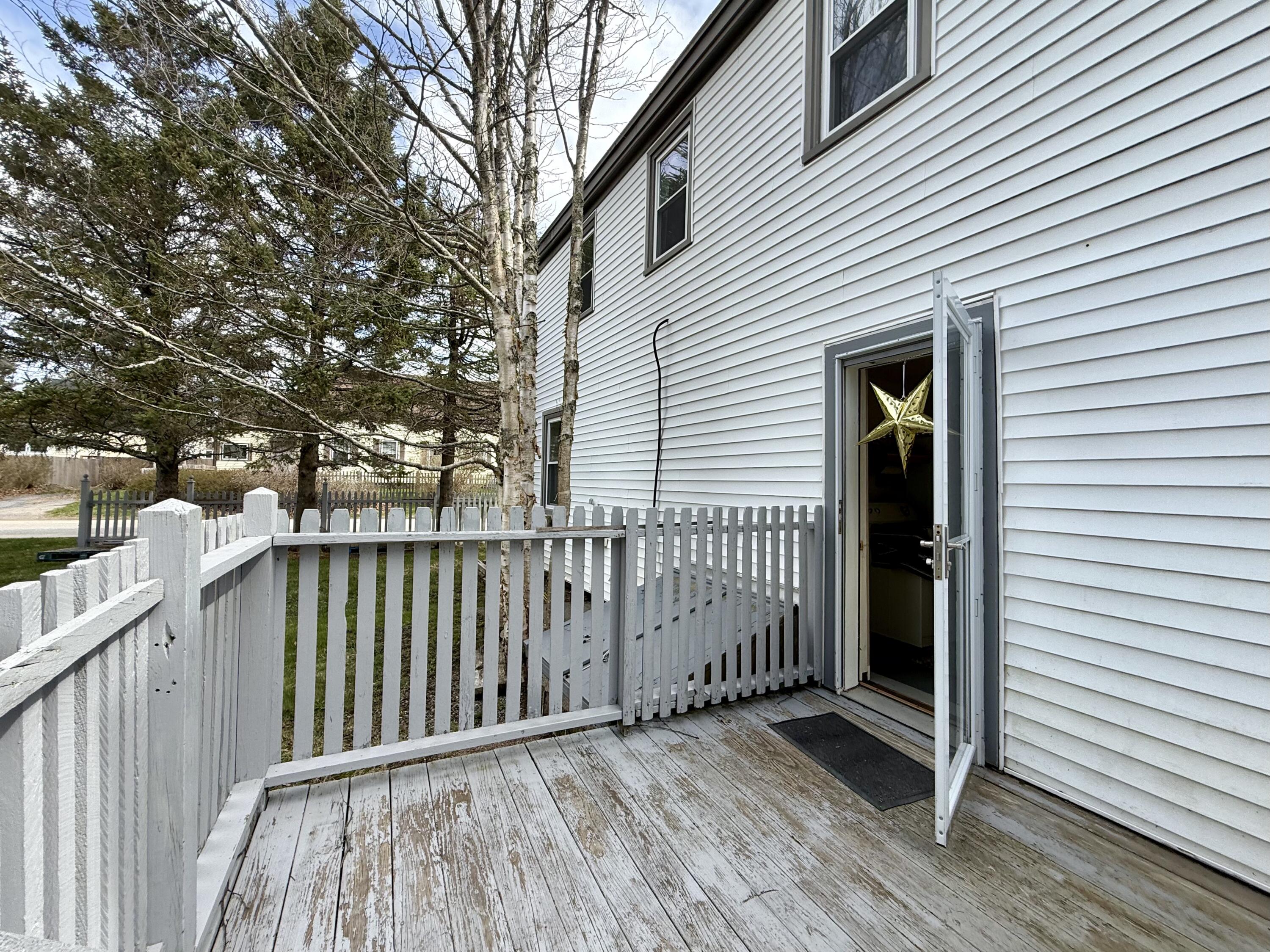 10 Chapel Street Eastport ME 04631