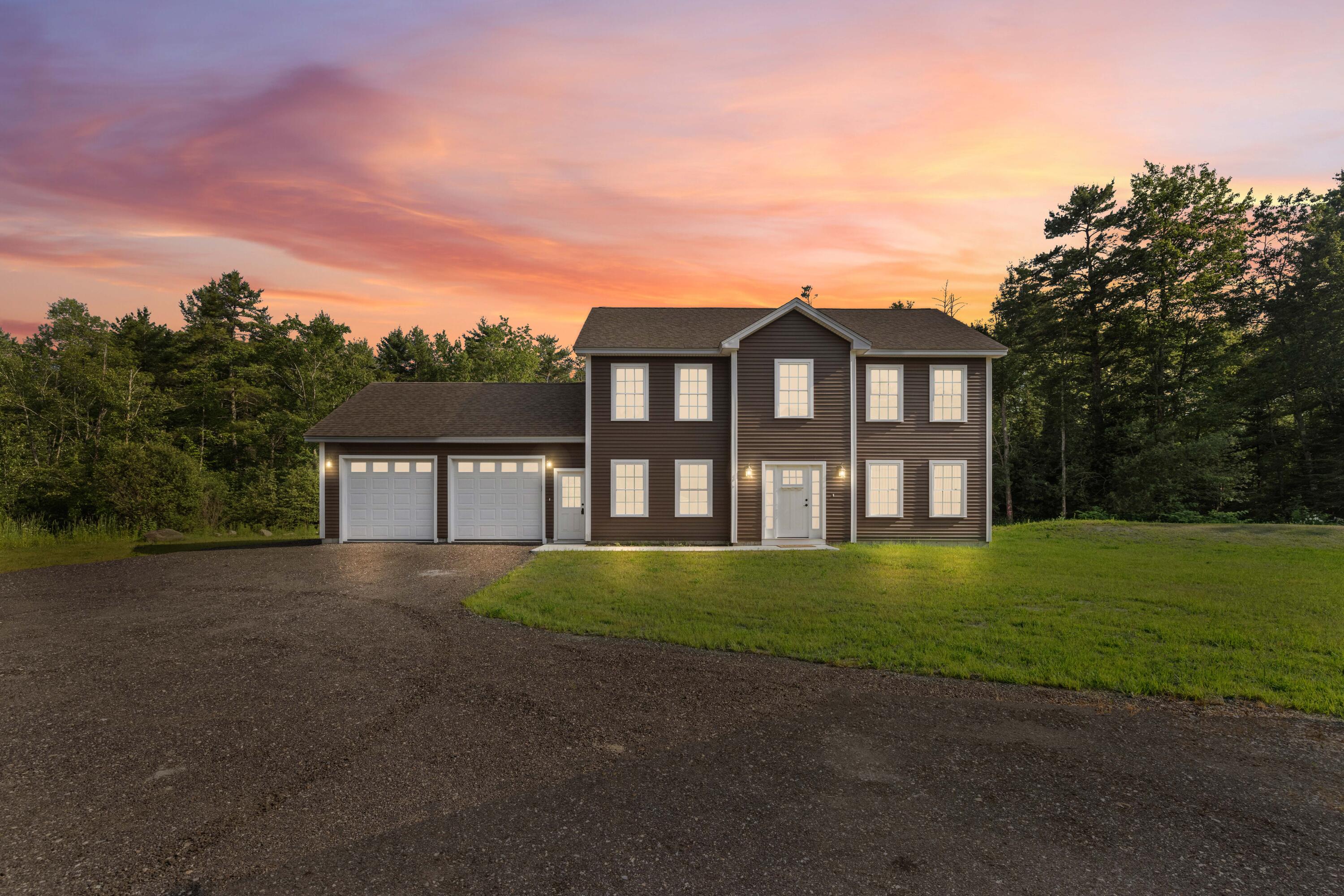 17 Coopers Trail Arundel ME 04046