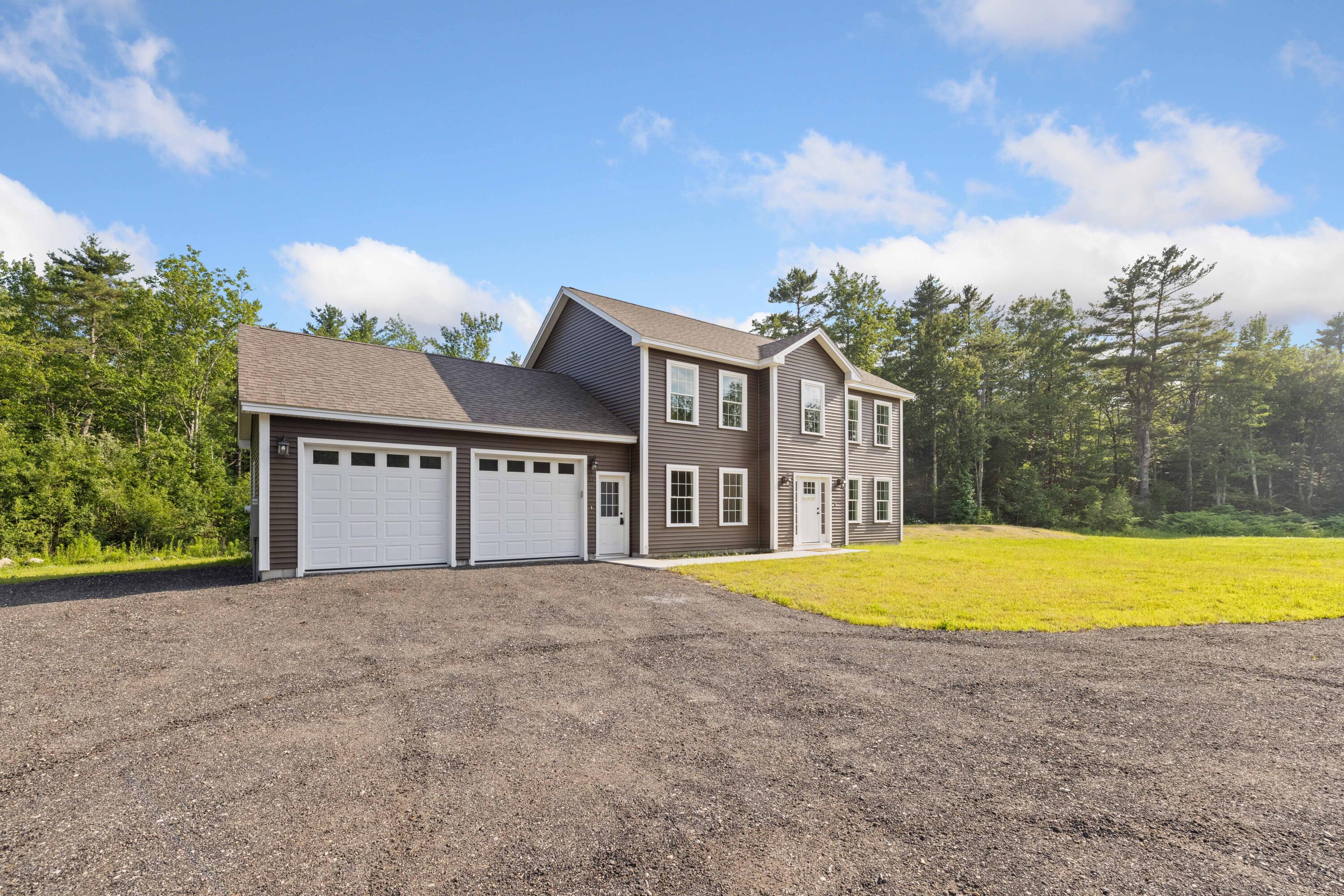 17 Coopers Trail Arundel ME 04046