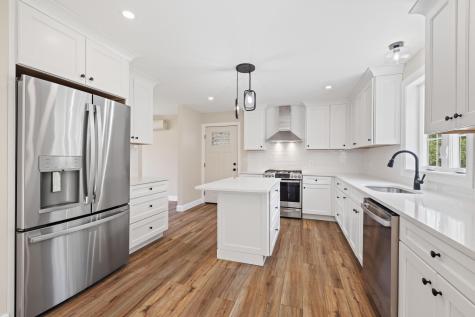 17 Coopers Trail Arundel ME 04046