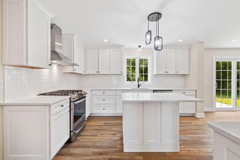 17 Coopers Trail Arundel ME 04046