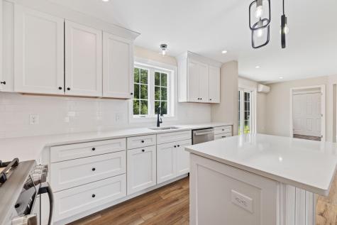 17 Coopers Trail Arundel ME 04046