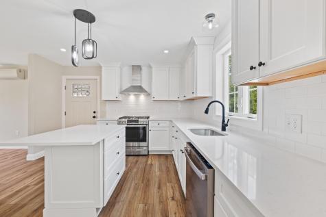 17 Coopers Trail Arundel ME 04046