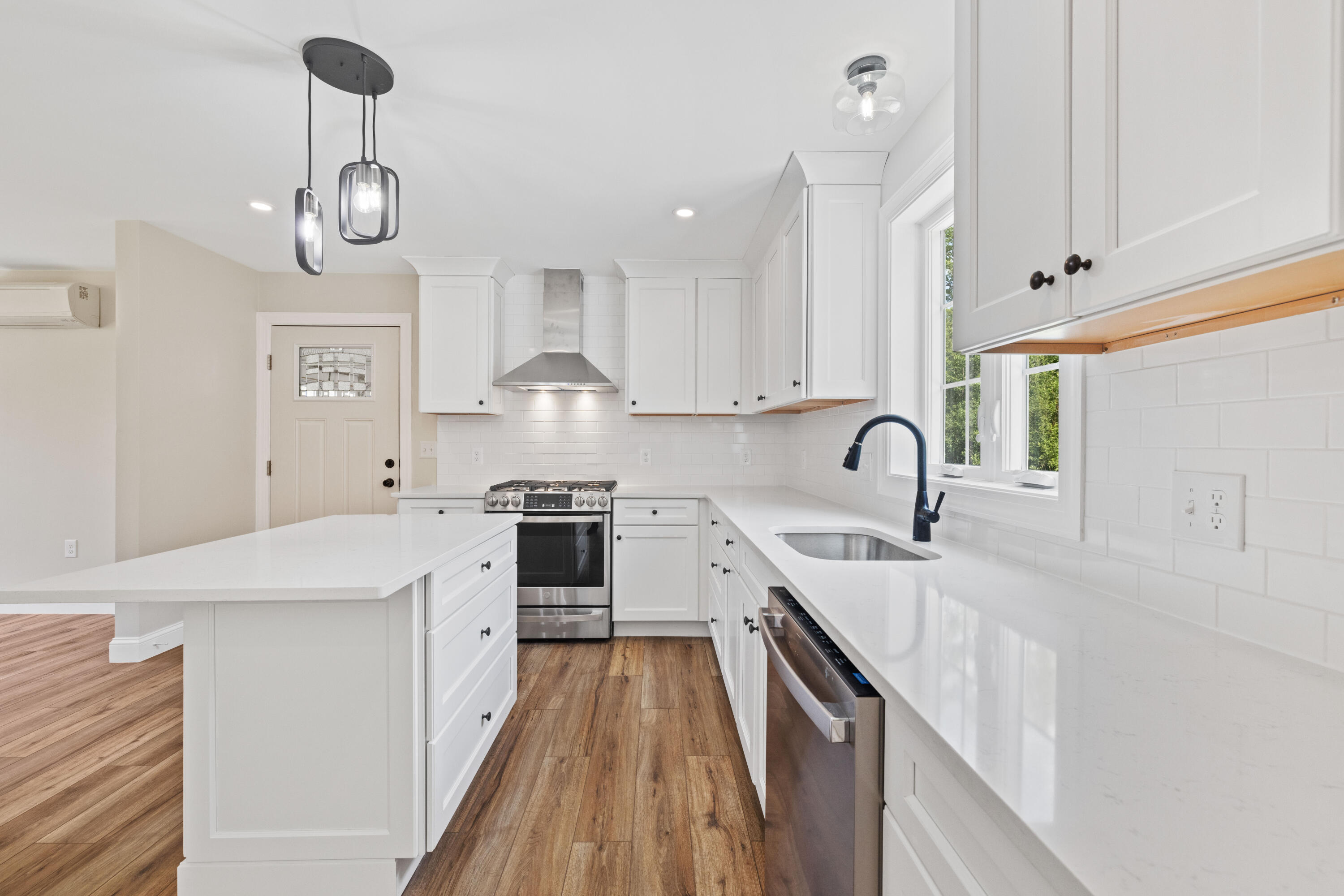 17 Coopers Trail Arundel ME 04046