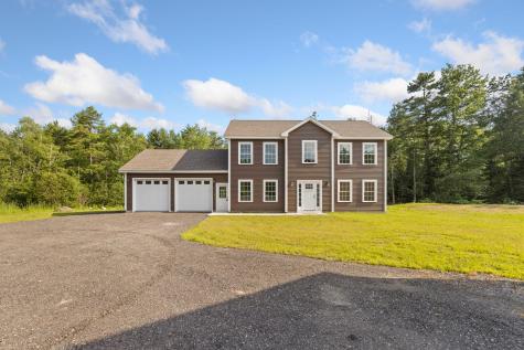 17 Coopers Trail Arundel ME 04046