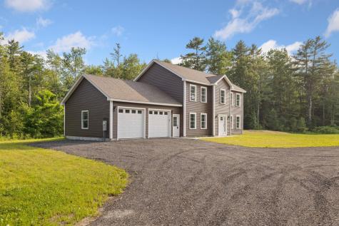 17 Coopers Trail Arundel ME 04046