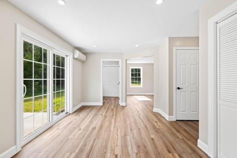 17 Coopers Trail Arundel ME 04046