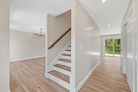 17 Coopers Trail Arundel ME 04046