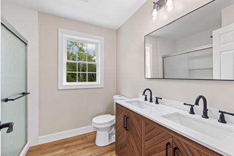 17 Coopers Trail Arundel ME 04046