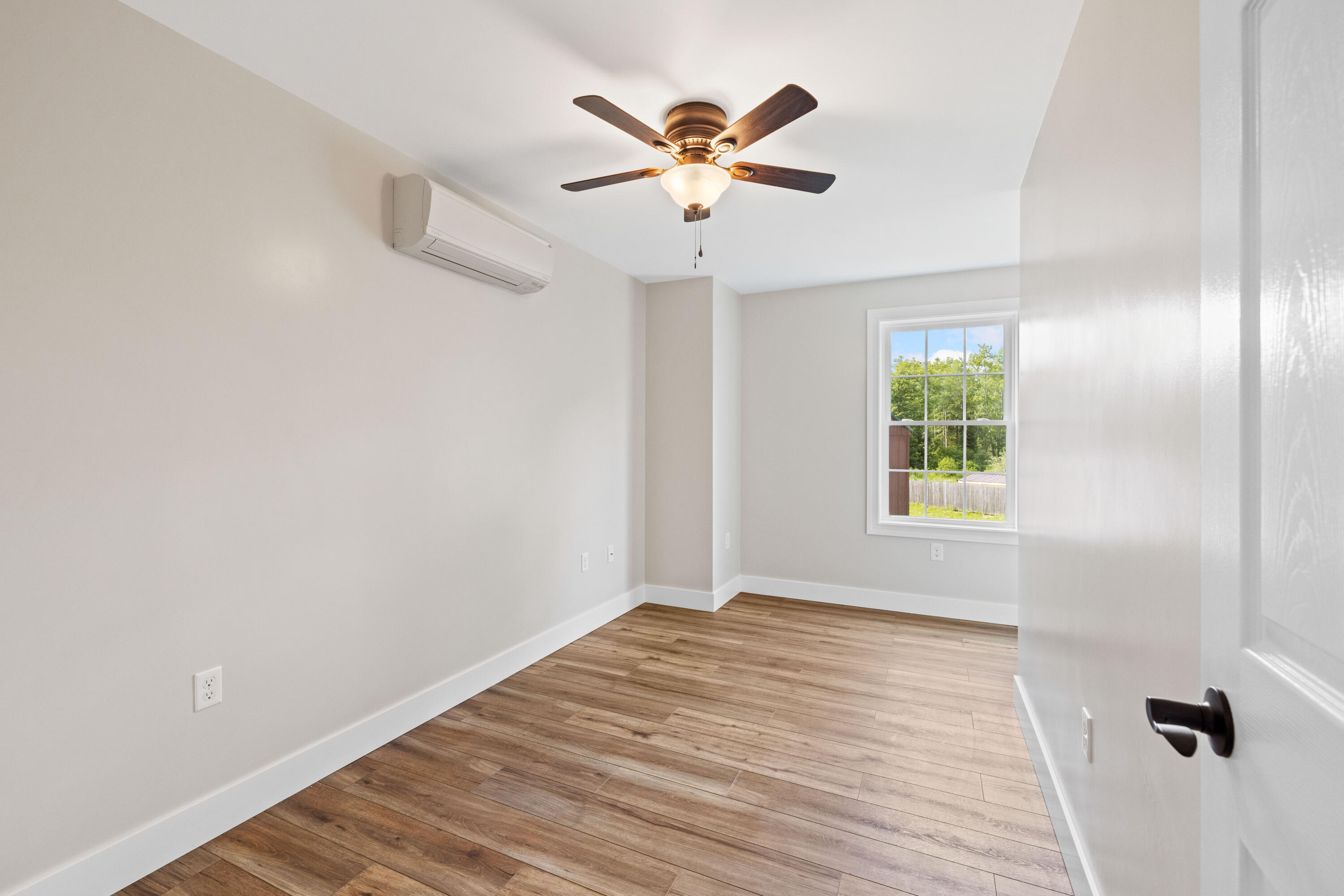 17 Coopers Trail Arundel ME 04046