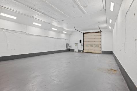 17 Coopers Trail Arundel ME 04046