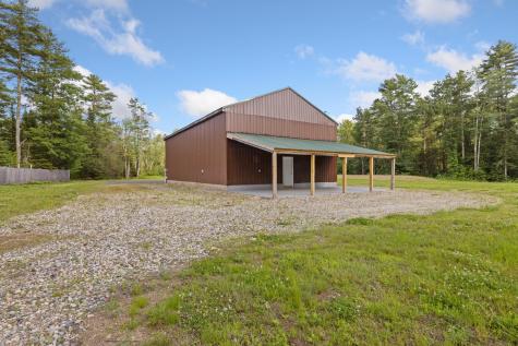 17 Coopers Trail Arundel ME 04046