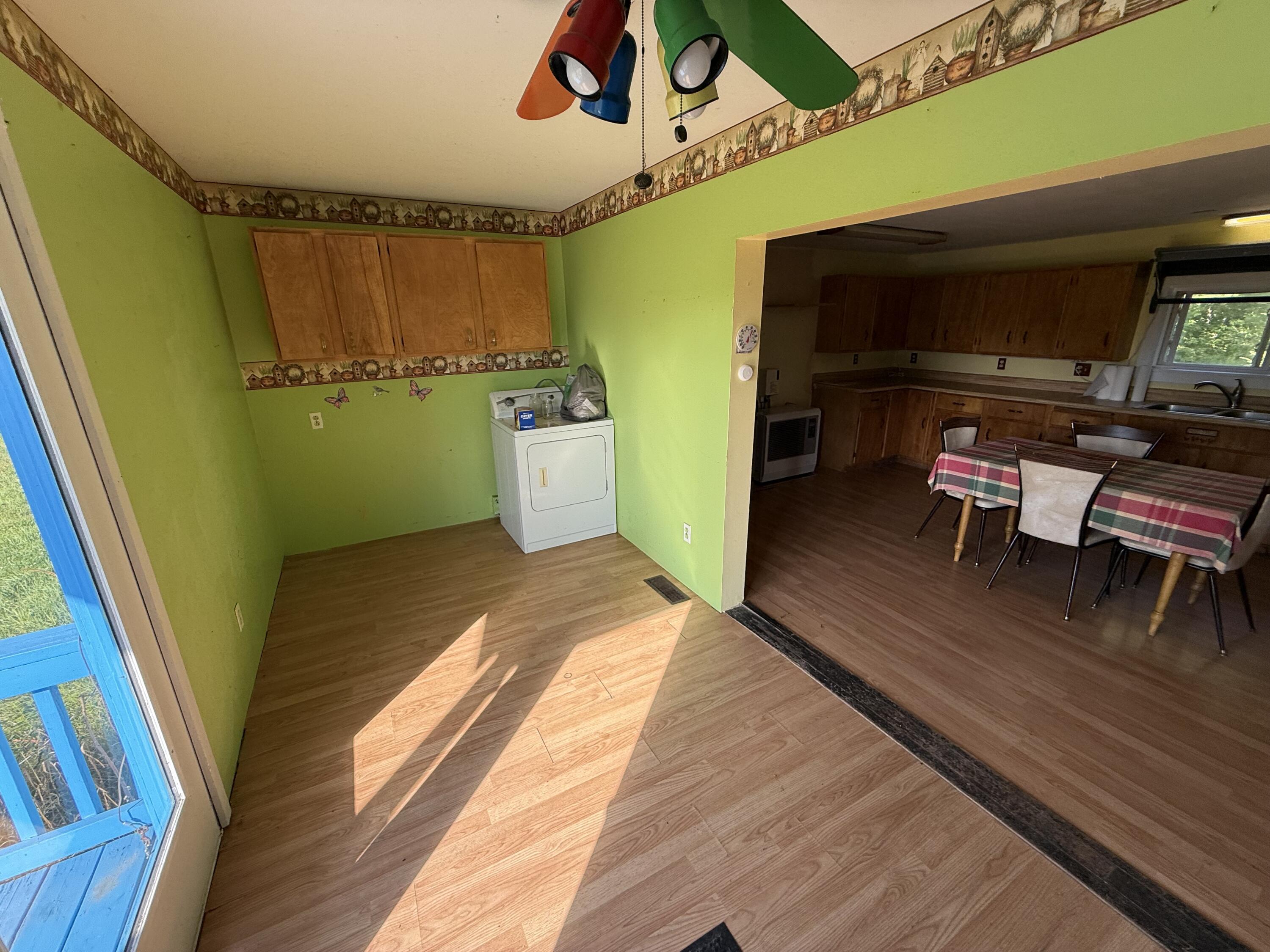 2015 Us Highway 1 Cary Plt ME 04730