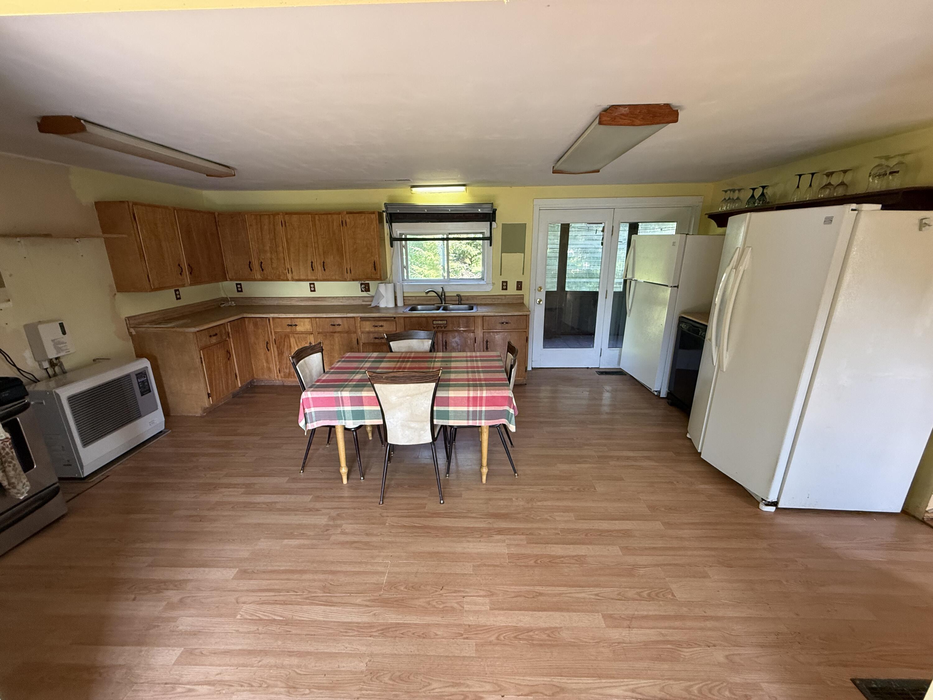 2015 Us Highway 1 Cary Plt ME 04730