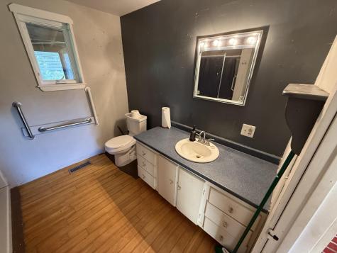 2015 Us Highway 1 Cary Plt ME 04730