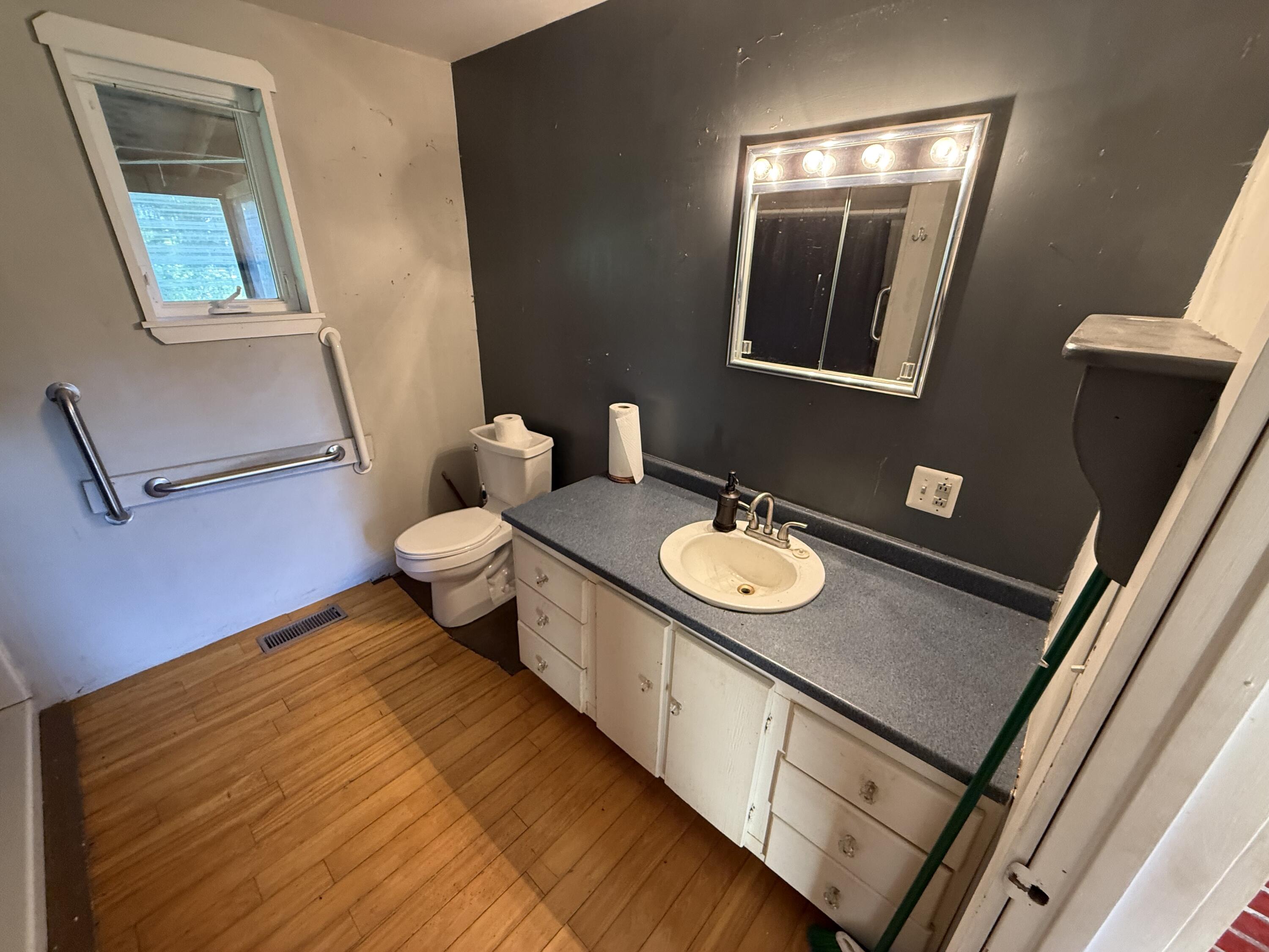 2015 Us Highway 1 Cary Plt ME 04730