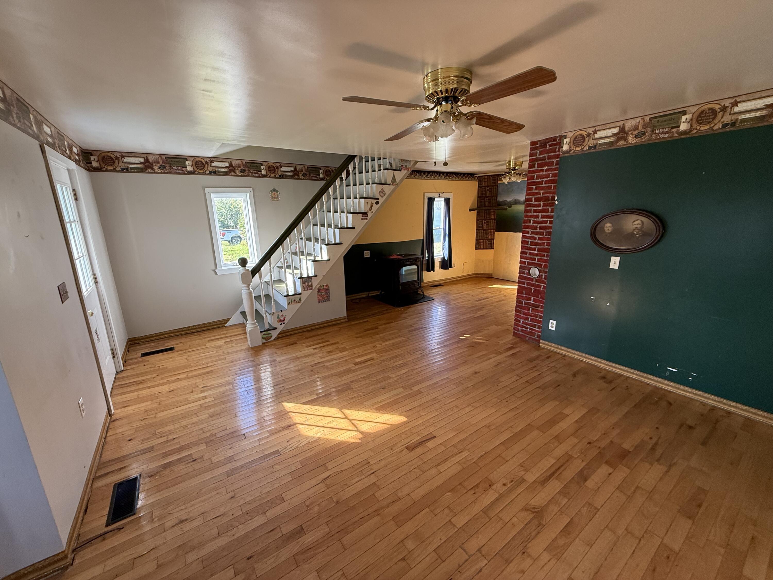 2015 Us Highway 1 Cary Plt ME 04730