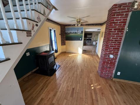 2015 Us Highway 1 Cary Plt ME 04730